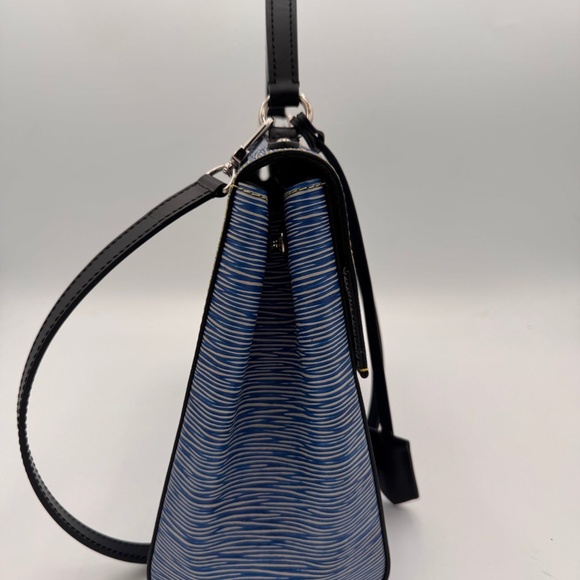 LOUIS VUIITTON Epi Leather Cluny - Picture 15 of 15